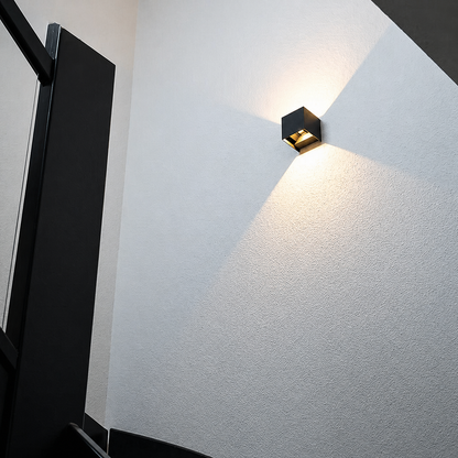 Moderne LED| Wandleuchte mit 6 Lichtmodi für Innen & Außen